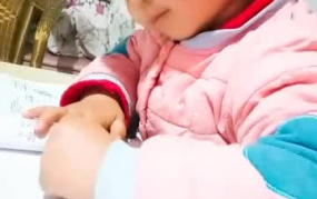 娱乐吃瓜搞笑片段,笑料百出！娱乐圈搞笑片段大盘点